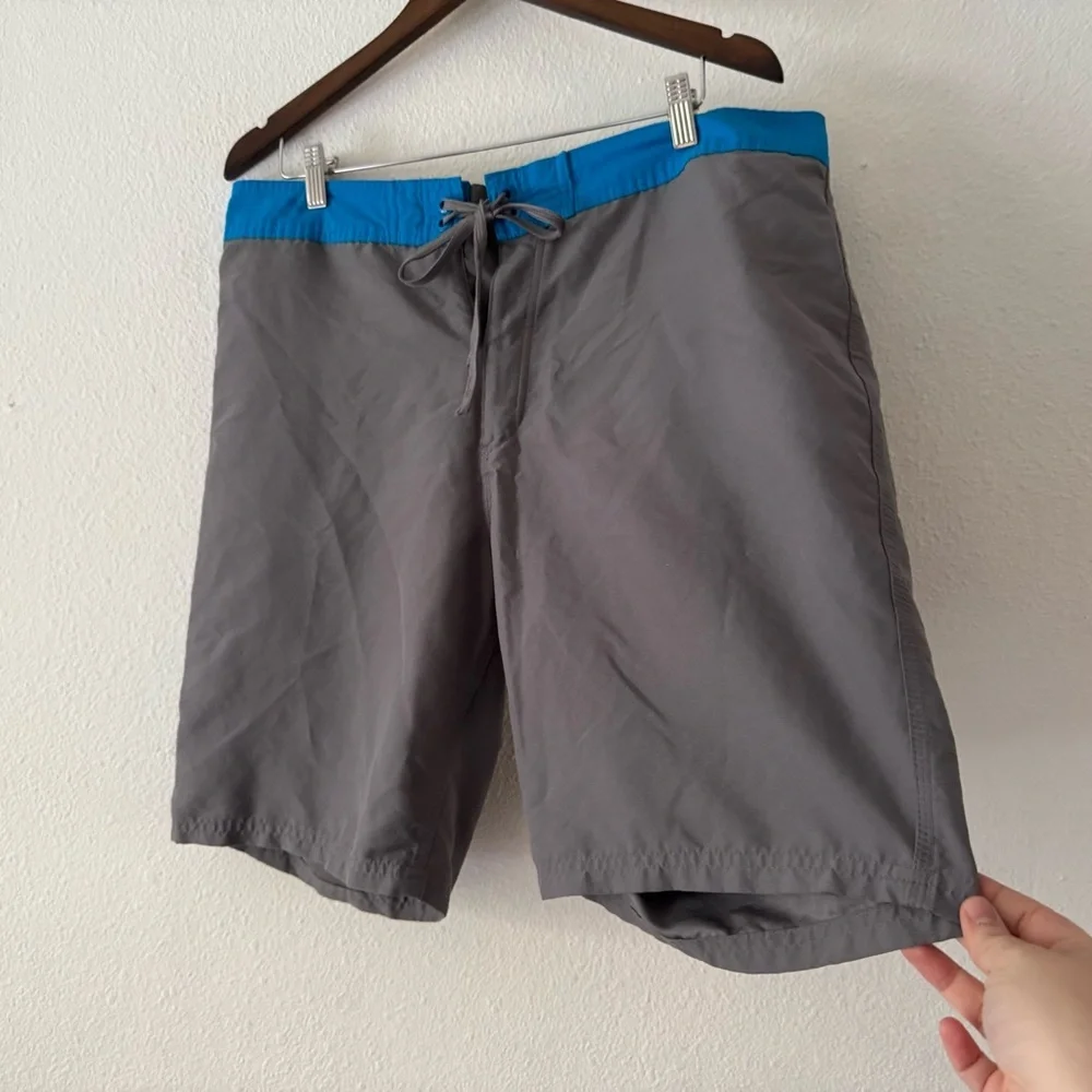 Old Navy California Board Short 38 Gray Blue Contrast Coastal Surfer Preppy